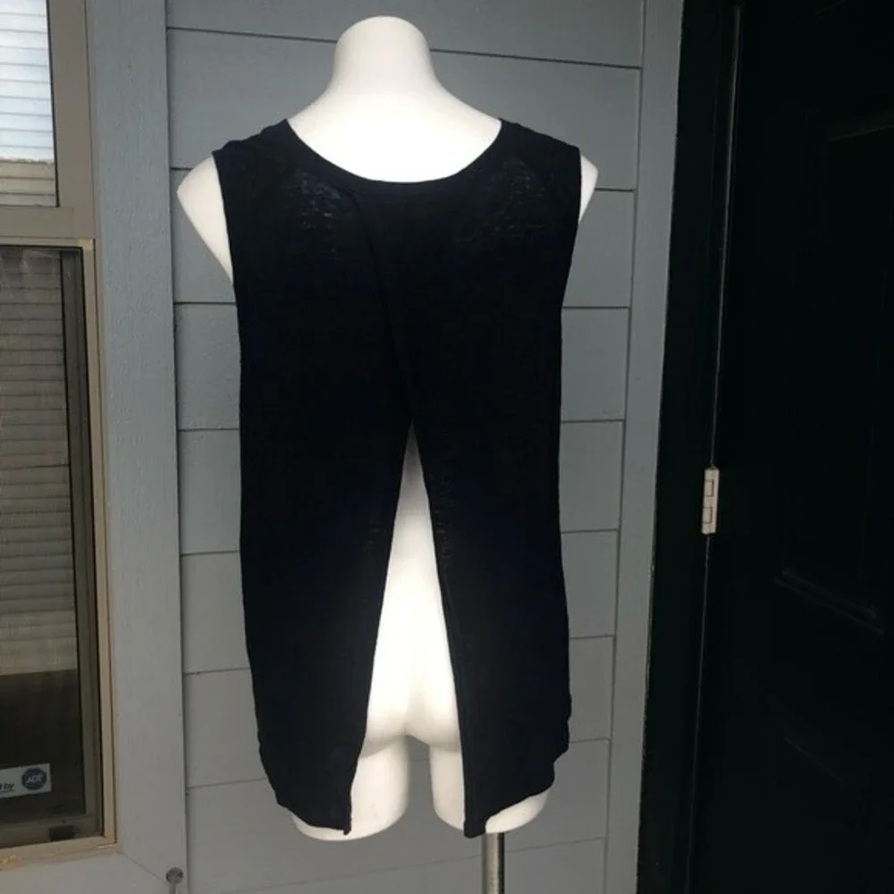 Cupcakes & Cashmere Linen Navy Open Back Tank
